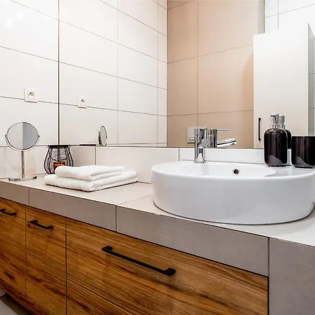 Beeapartments Dlugosza 11 * 노비 삭츠